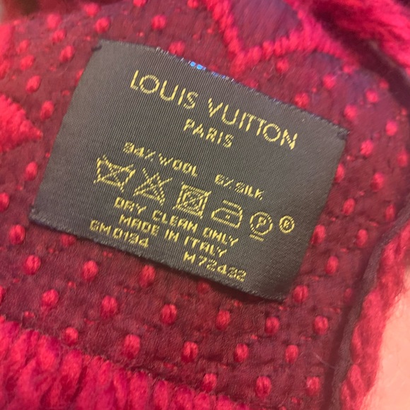 SOLD Louis Vuitton logomania scarf - Picture 2 of 5
